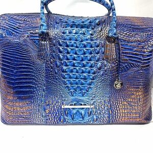 BNWT DeepBlue Azure Brahmin Weekender